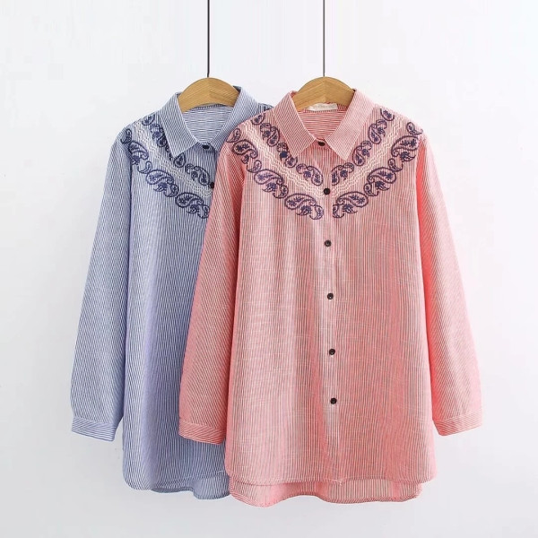 Új modell női ing hímzéssel és gombokkal