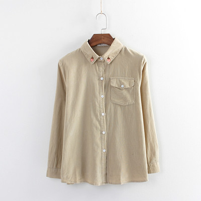 Női alkalmi ing, gallérján hímzéssel