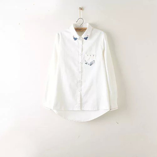 Modern női ing gallérral és hímzéssel - több modell