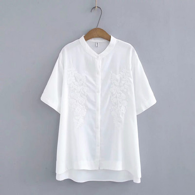 Naiste madala krae ja lühikeste varrukatega särk