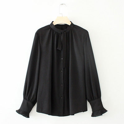 Női ing gombokkal és nyakkendőkkel három színben