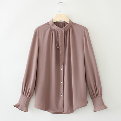 Női ing gombokkal és nyakkendőkkel három színben