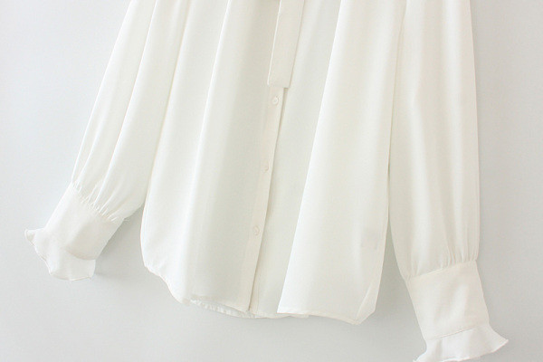 Női ing gombokkal és nyakkendőkkel három színben