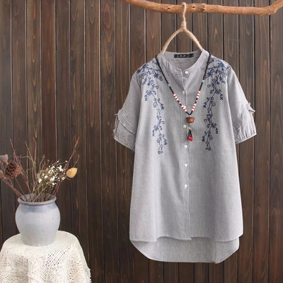 Uut mudelit ümara kaelusega ja tikandiga naiste särk