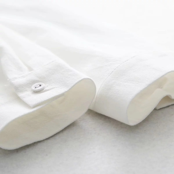 Női ing hímzéssel és klasszikus gallérral - három színben