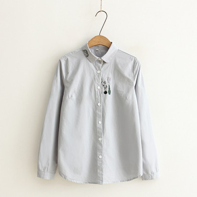 Új modell alkalmi női ing hímzéssel és klasszikus gallérral