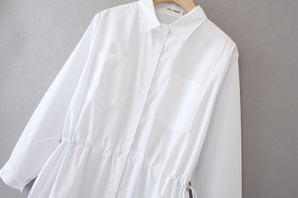 Női alkalmi ing fűzővel és klasszikus gallérral