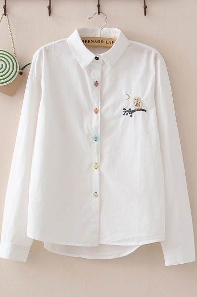 Új modell női ing színes gombokkal és hímzéssel