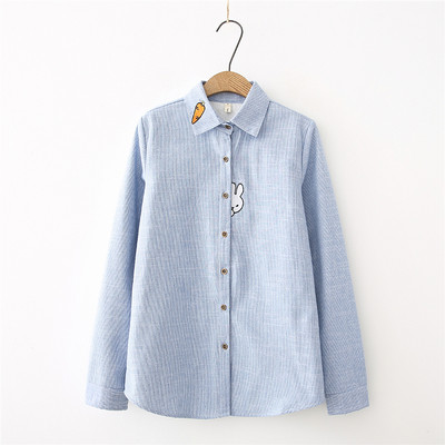 Őszi-téli ing - klasszikus gallérral, meleg béléssel és női hímzéssel