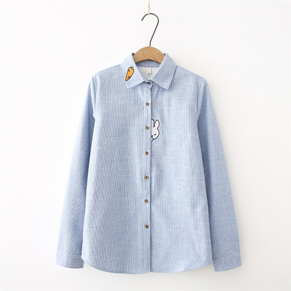 Őszi-téli ing - klasszikus gallérral, meleg béléssel és női hímzéssel