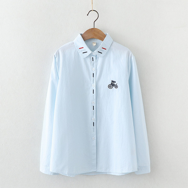 Naiste värvilise tikandiga särk