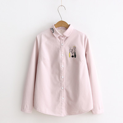 Uue mudeli klassikalise krae ja tikandiga särk naistele