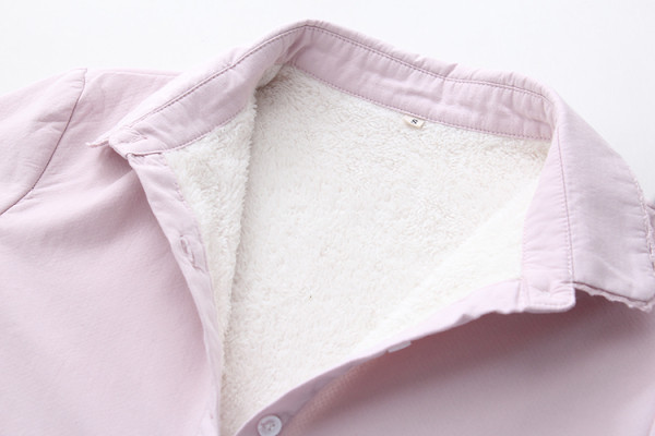 Uue mudeli klassikalise krae ja tikandiga särk naistele