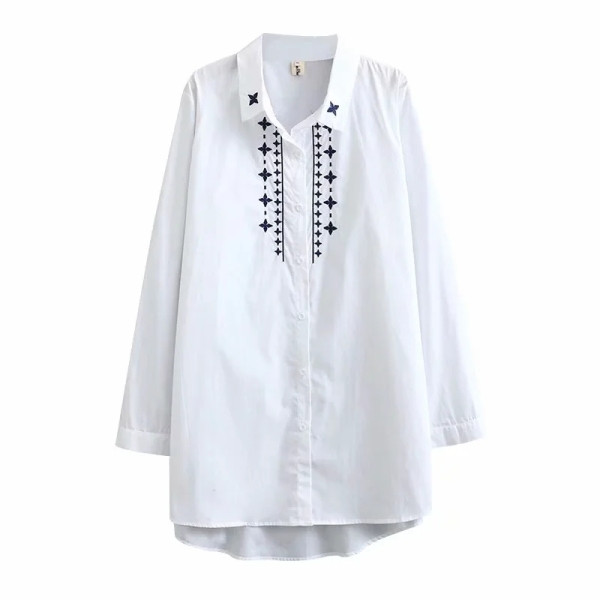 Tikandite ja pikkade varrukatega naiste särk