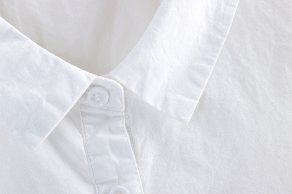 Naiste vabaaja särk ebastandardse kraega