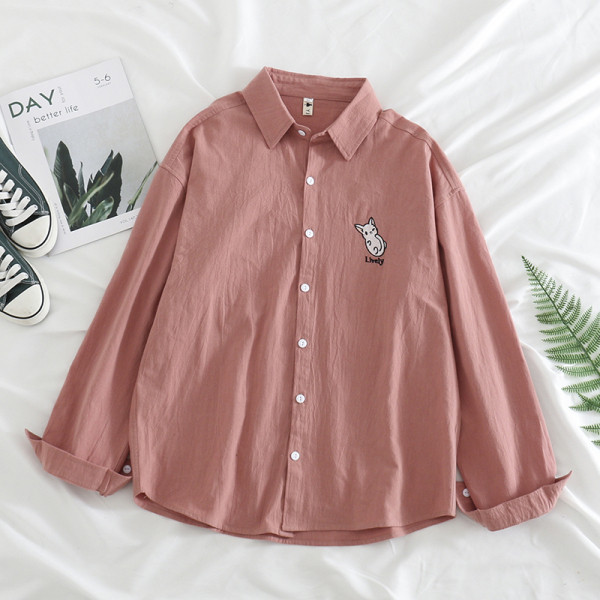 Naiste vabaajasärk tikandi ja klassikalise kraega neljas värvitoonis