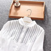 Alkalmi női ing hímzéssel