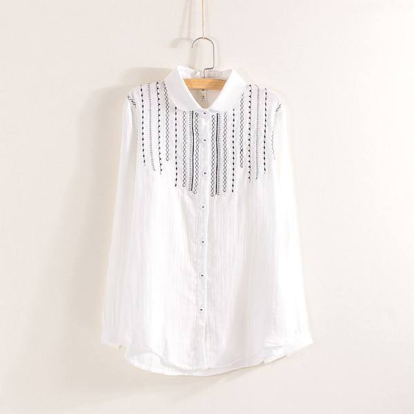 Alkalmi női ing hímzéssel