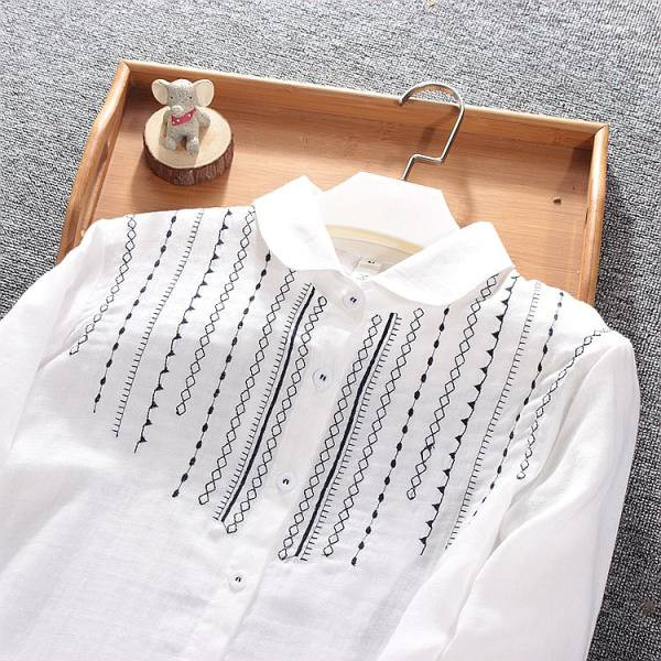 Alkalmi női ing hímzéssel