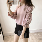 Modern női ing gyöngyökkel és kerek nyakkivágással