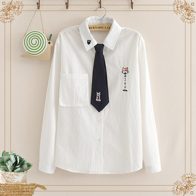 Alkalmi női ing klasszikus gallérral, nyakkendővel