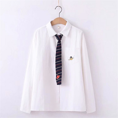 Alkalmi női ing klasszikus gallérral, nyakkendővel