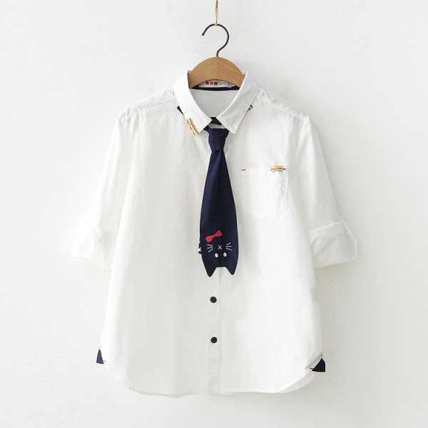 Alkalmi női ing klasszikus gallérral, nyakkendővel