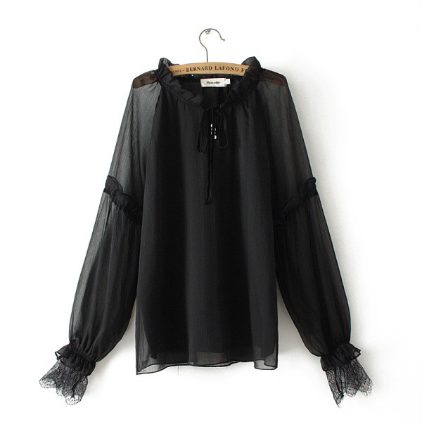 Naiste lipsude ja tüllvarrukatega särk