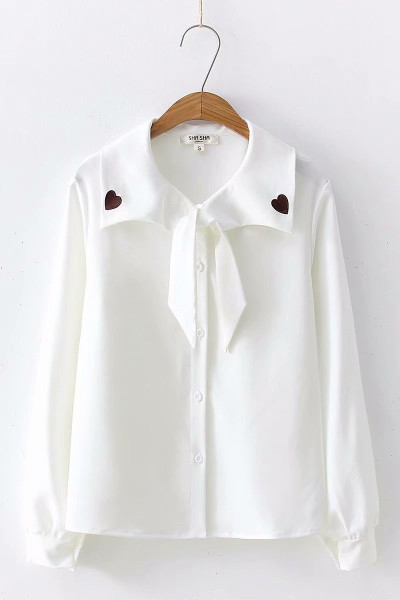 Modern női ing kerek nyakkivágással és fehér hímzéssel