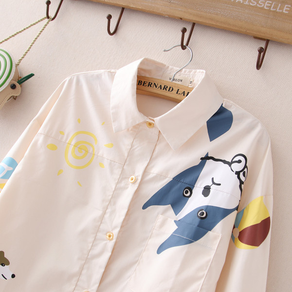 Uue mudeli naiste särk - aplikatsiooni ja klassikalise kraega