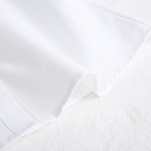 Valge tikandiga vabaaja särk