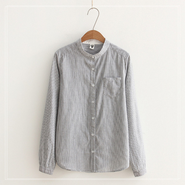 Női csíkos ing ovális nyakkivágással