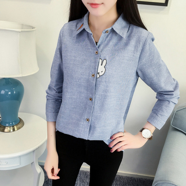 Moderna ženska košulja - s vezom i klasičnim ovratnikom