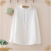 Új modell női ing fehér színben alacsony gallérral és hímzéssel