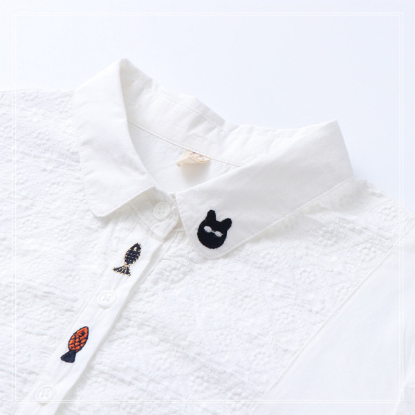 Γυναικείο πουκάμισο με χρωματιστό κέντημα και δαντέλα