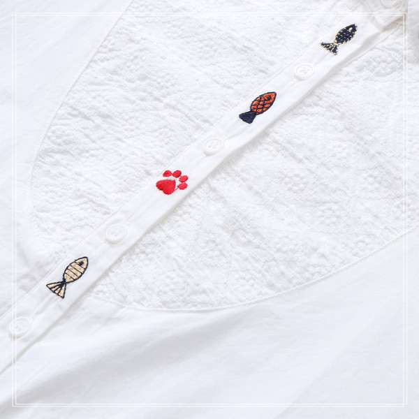 Γυναικείο πουκάμισο με χρωματιστό κέντημα και δαντέλα