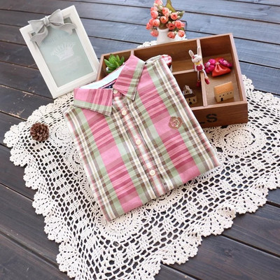 Új modell női kockás ing hímzéssel