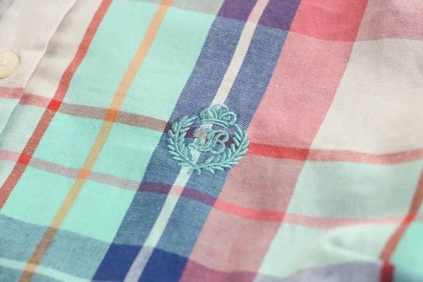 Új modell női kockás ing hímzéssel