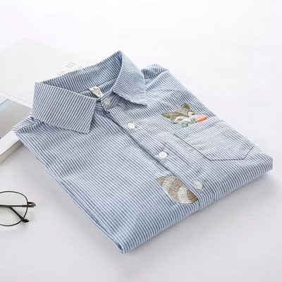 Ženska prugasta košulja s džepom i vezom