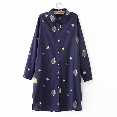 Női hosszú ing gombokkal és klasszikus gallérral