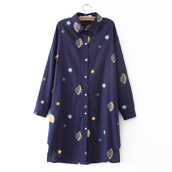 Női hosszú ing gombokkal és klasszikus gallérral