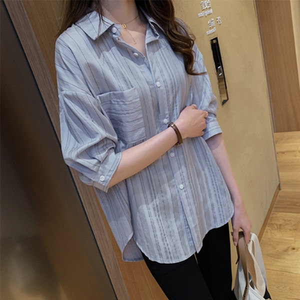 Modern női ing - széles, zsebes modell