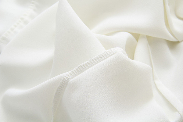 Naiste vabaaja särk nööpide ja pikkade varrukatega valge ja sinine