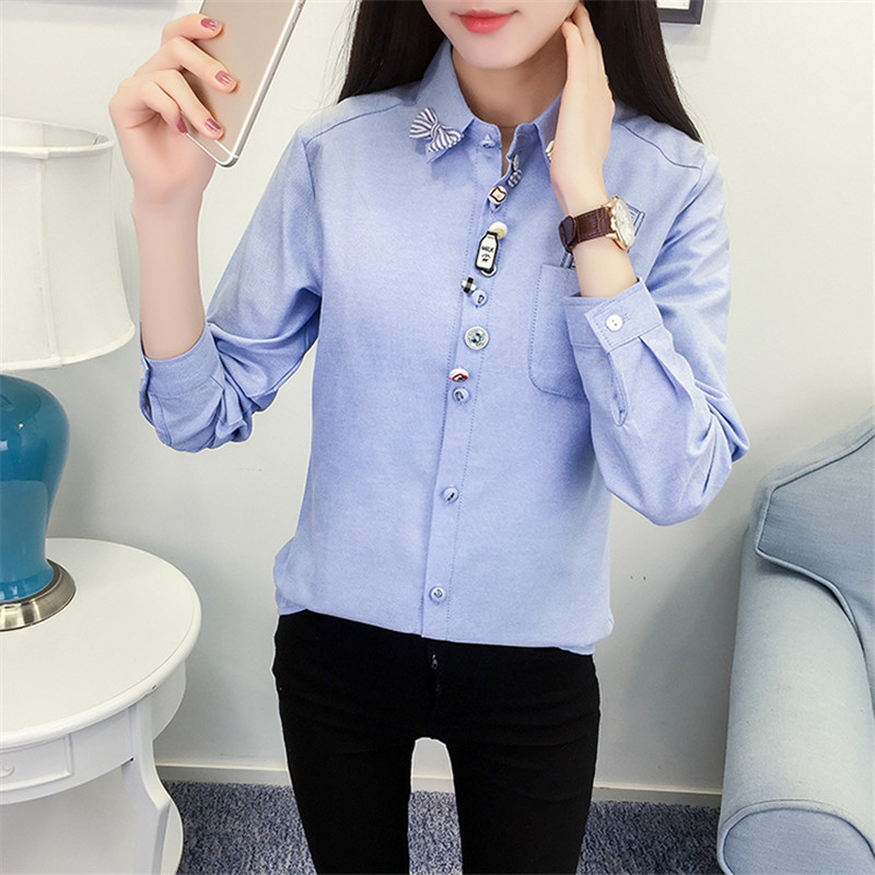 Fehér női ing klasszikus gallérral és hímzéssel - két modell