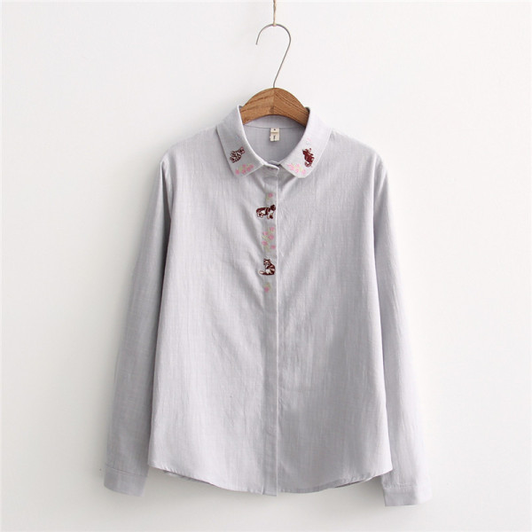 Naiste vabaaja särk kolmes värvitoonis tikandiga