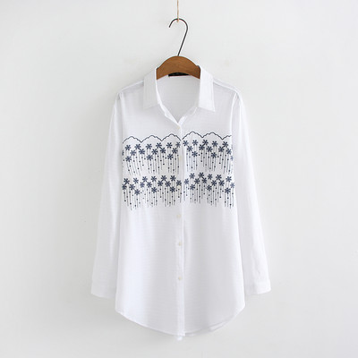 Női alkalmi ing klasszikus gallérral és három színben hímzéssel