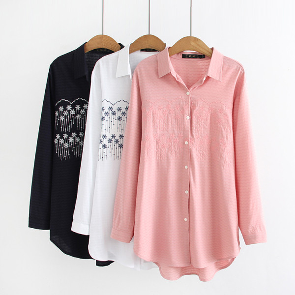 Női alkalmi ing klasszikus gallérral és három színben hímzéssel