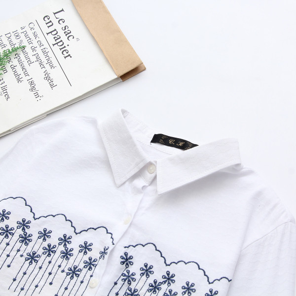 Női alkalmi ing klasszikus gallérral és három színben hímzéssel