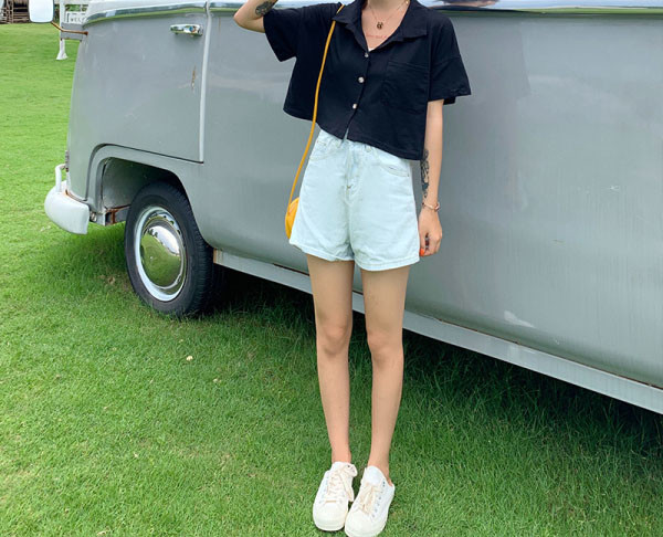 Casual γυναικείο πουκάμισο με τσέπη και κουμπιά