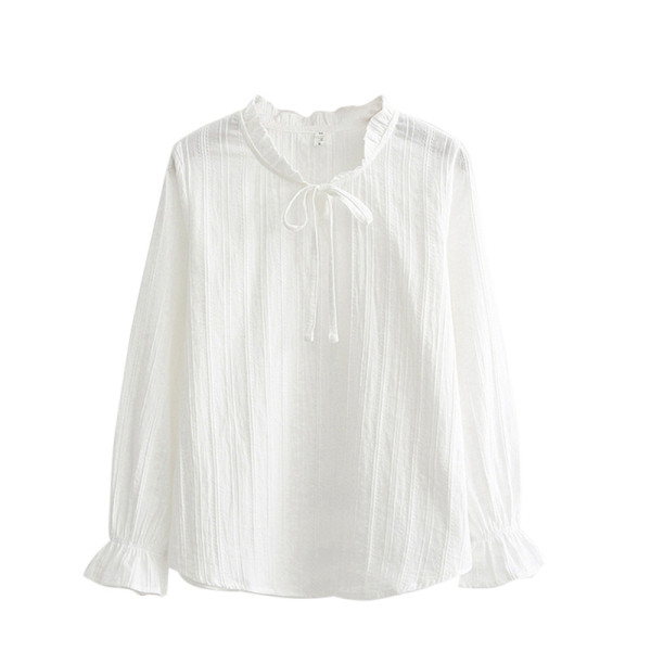 Női ing fürtökkel és nyakkivágással